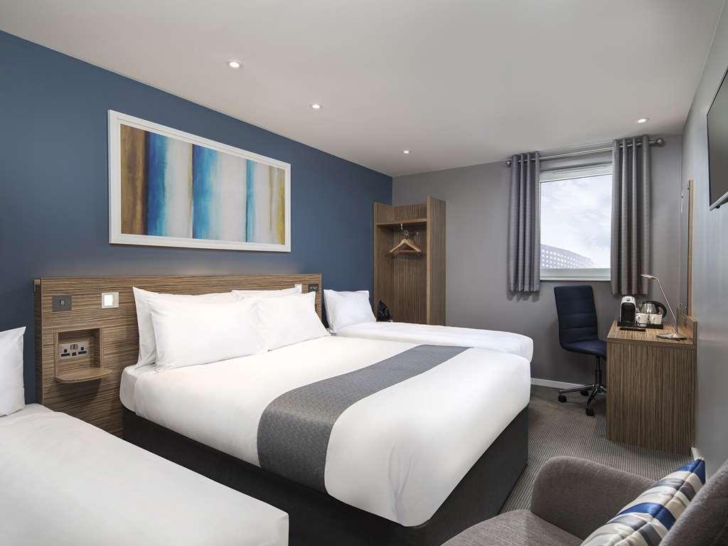 Travelodge London Central City Road Стая снимка