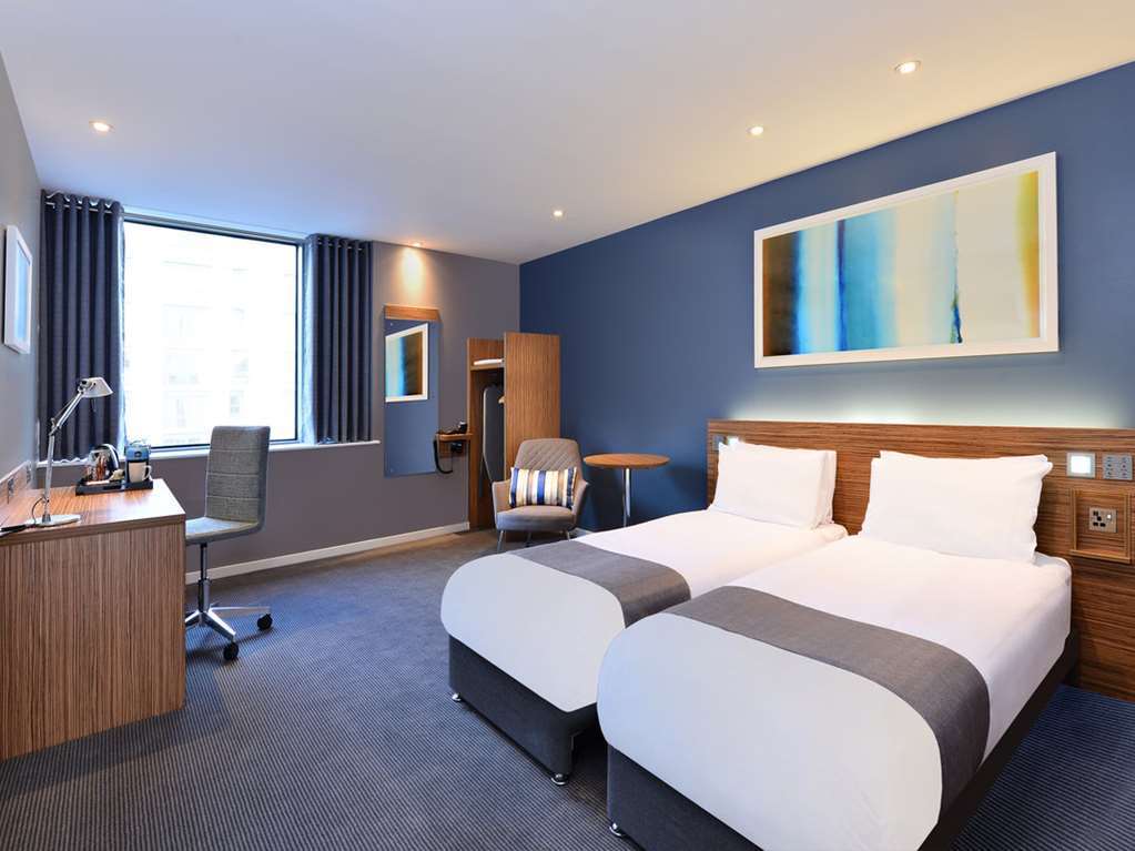 Travelodge London Central City Road Стая снимка