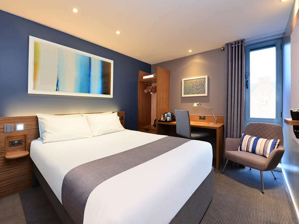 Travelodge London Central City Road Стая снимка