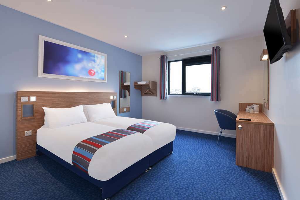 Travelodge London Central City Road Стая снимка